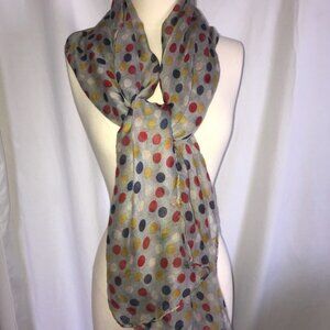 Polkadotted scarf